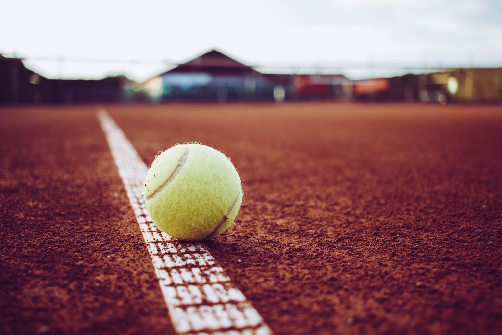 clay tennis court